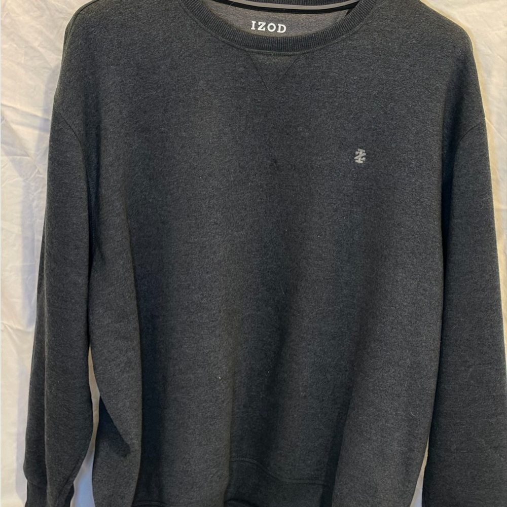 IZOD Men's Charcoal Crewneck Sweater